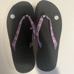 New Reef Sandals- size 6
